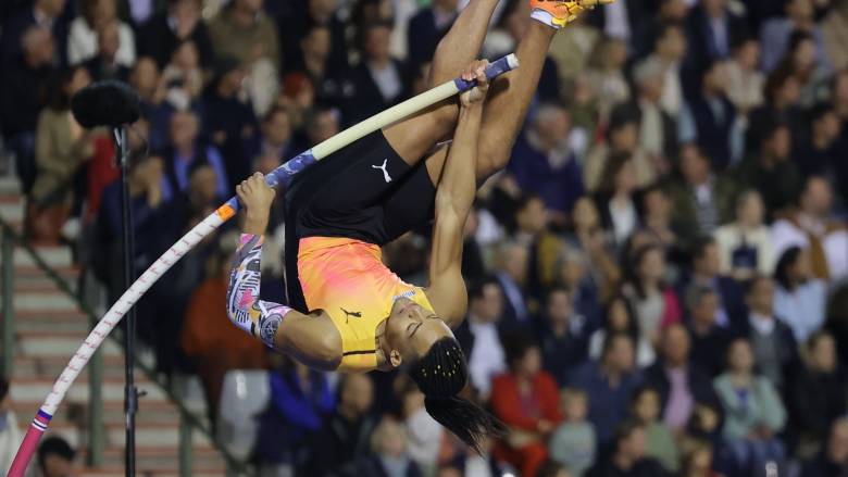 Τρίτο πανελλήνιο ρεκόρ μέσα στο 2025 για τον Καραλή - «Πέταξε» στα 5,94μ.