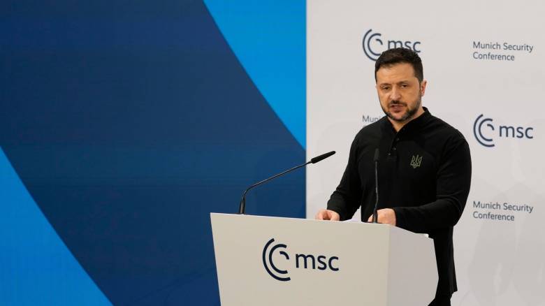 «Το Κίεβο δεν θα δεχθεί συμφωνίες πίσω από την πλάτη του» ξεκαθαρίζει ο Ζελένσκι