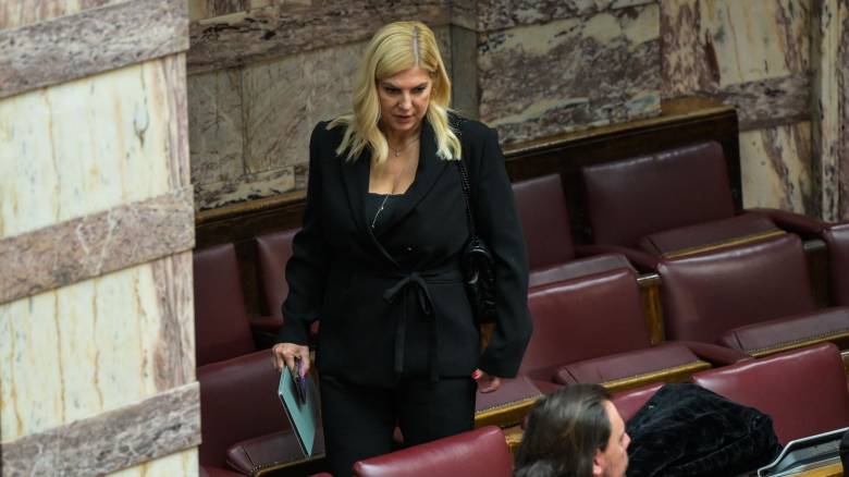 Στον προθάλαμο του ΠΑΣΟΚ και άλλοι ανεξάρτητοι – Μπρα ντε φερ ευθυνών στον ΣΥΡΙΖΑ