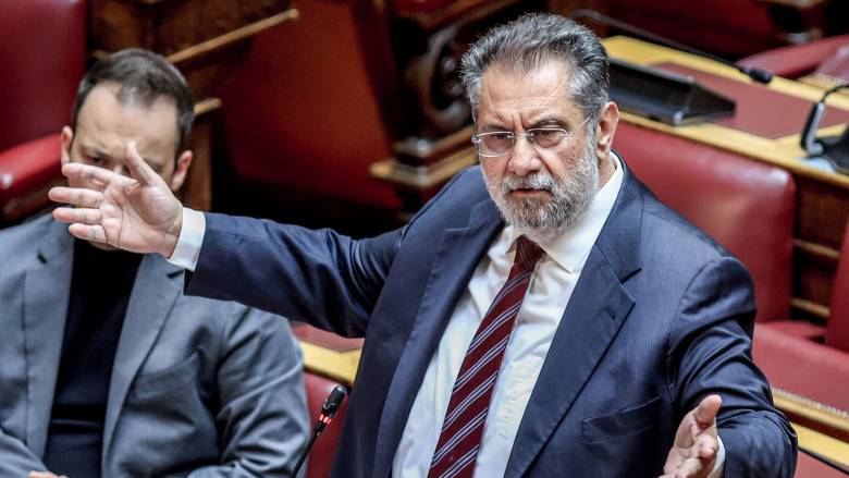 Σάλος με τον βουλευτή Ανδρ. Παναγιωτόπουλο: «Χαζός πρωθυπουργός», «Μας κυβερνά συμμορία»