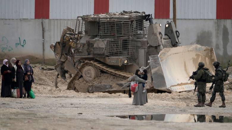 «Δολοφονία» οικογένειας ομήρων καταγγέλλει το Ισραήλ - Κλιμάκωση ζητά ο Νετανιάχου στη Δυτική Όχθη