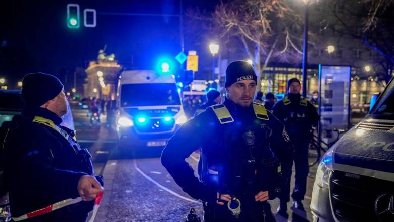 Μόναχο: Γυναίκα επιτέθηκε με μαχαίρι σε περαστικούς - Την πυροβόλησαν αστυνομικοί και υπέκυψε