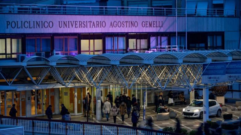 Η ιστορία της κλινικής Τζεμέλι όπου νοσηλεύεται ο Πάπας  - Ποιος Ποντίφικας την έλεγε Βατικανό Τρία