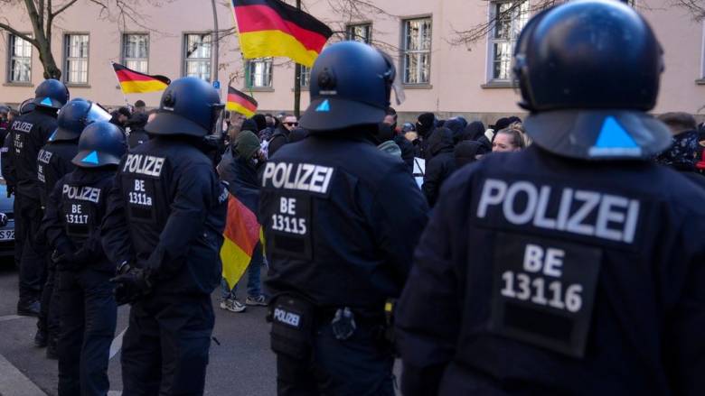 Εκλογές στη Γερμανία - DW: Πόσο πιθανή είναι μια συγκυβέρνηση Συντηρητικών, SPD και Πρασίνων