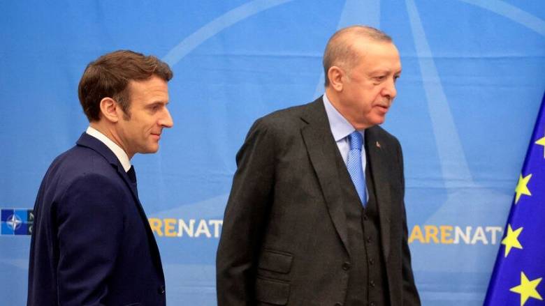 Η Ουκρανία στο επίκεντρο της τηλεφωνικής επικοινωνίας Μακρόν - Ερντογάν