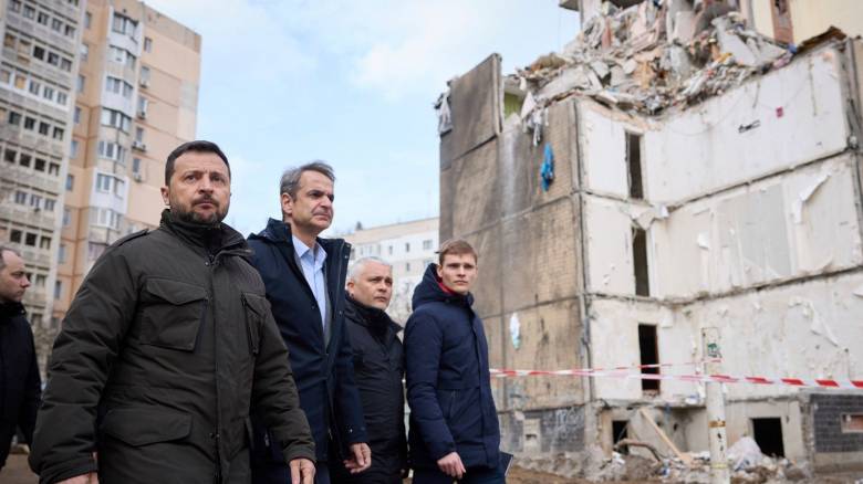 Τηλεδιάσκεψη Μητσοτάκη-Ζελένσκι- Ευρωπαίων ηγετών: Στο τραπέζι εγγυήσεις ασφαλείας στην Ουκρανία