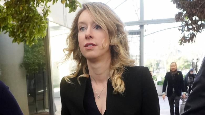 Ελίζαμπεθ Χολμς: Εφετείο των ΗΠΑ επικύρωσε την καταδίκη της ιδρύτριας της «Theranos»