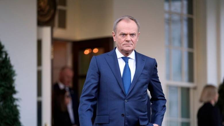 Ατύχημα για τον Ντόναλντ Τουσκ - Υπέστη κάταγμα ενώ έκανε σκι με τα εγγόνια του