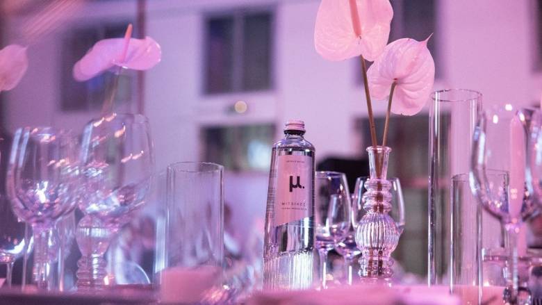 «Πρόσωπα 2024–The Gala»: Μία βραδιά έμπνευσης με την premium «υπογραφή» του μ. Αrtisan Water