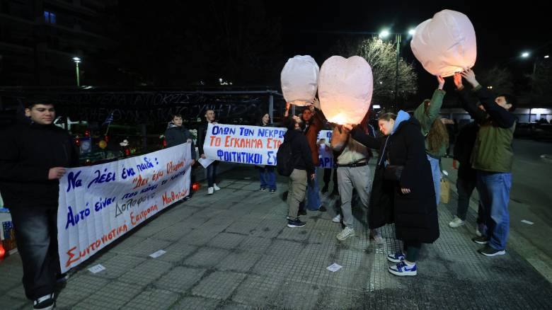 Λάρισα: Φοιτητές απέκλεισαν για 57 λεπτά τις σιδηροδρομικές γραμμές