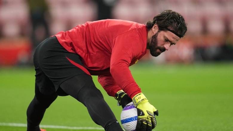 Αλλάζει τους κανόνες για τους γκολκίπερ η FIFA - Διορία οκτώ δευτερολέπτων για να κρατάνε τη μπάλα