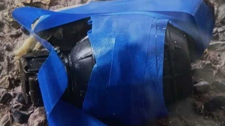 Χειροβομβίδα σε πυλωτή πολυκατοικίας στα Καμίνια