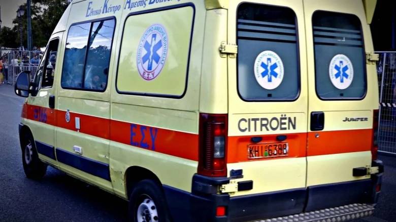 Τροχαίο δυστύχημα στην Πειραιώς - Νεκρός οδηγός, μία σοβαρά τραυματίας