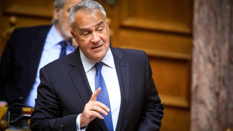 Πρόταση δυσπιστίας: Σκληρές κόντρες Βορίδη με βουλευτές της αντιπολίτευσης