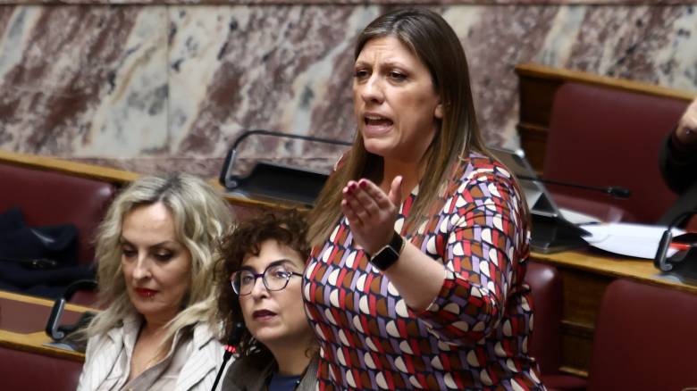 Αιχμηρό σχόλιο Μητσοτάκη σε Κωνσταντοπούλου στη Βουλή: «Δεν χρειάζεται να τιμάτε έτσι τον Στάλιν»