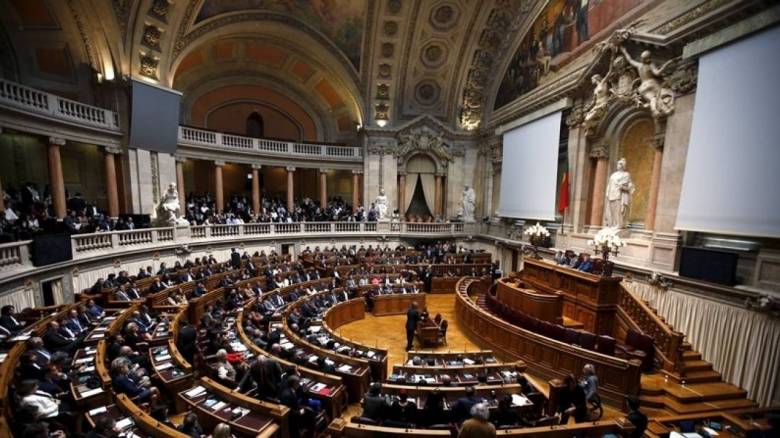 Πορτογαλία: Την ψήφο εμπιστοσύνης του κοινοβουλίου θα ζητήσει η κυβέρνηση 