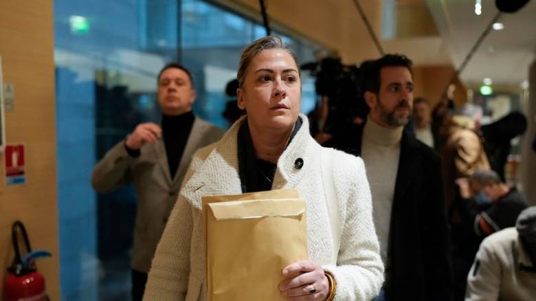 Η κόρη της Ζιζέλ Πελικό μήνυσε τον πατέρα της για βιασμό