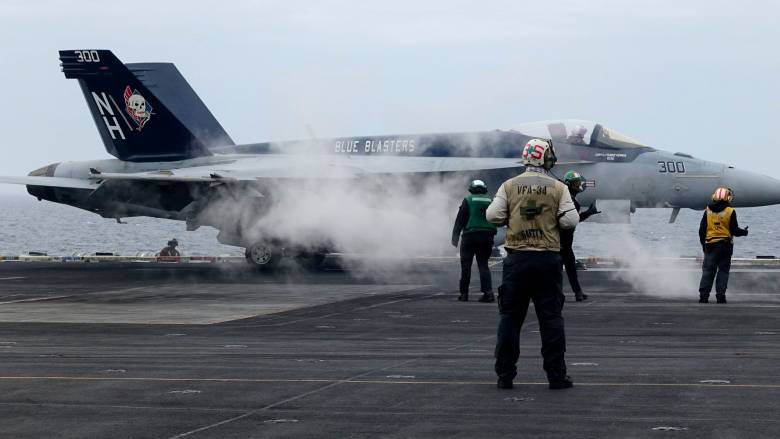 Νότια Κορέα: Μαχητικό έριξε κατά λάθος βόμβες σε χωριό, τραυματίζοντας αμάχους