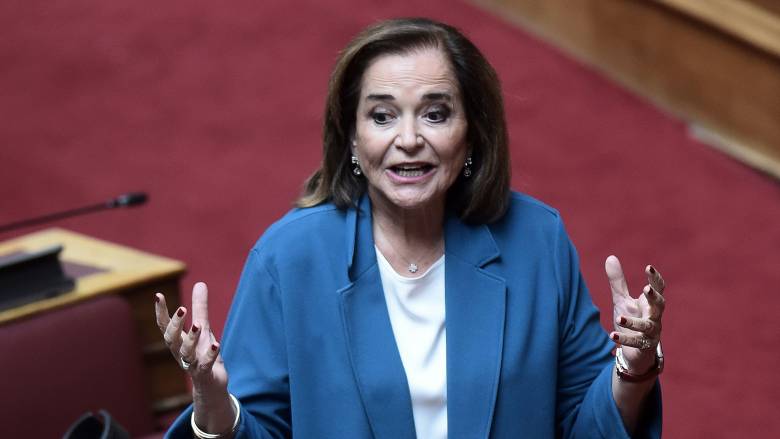 Ντ. Μπακογιάννη: Το επίπεδο της αντιπολίτευσης αυτές τις μέρες αδικεί τα θύματα των Τεμπών
