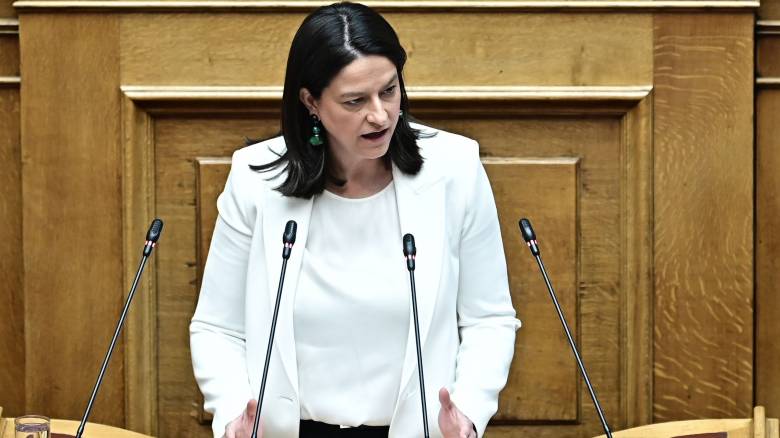 Κεραμέως για εργασιακό: Δεν αποσύρω το νομοσχέδιο - Είναι υπέρ των εργαζομένων