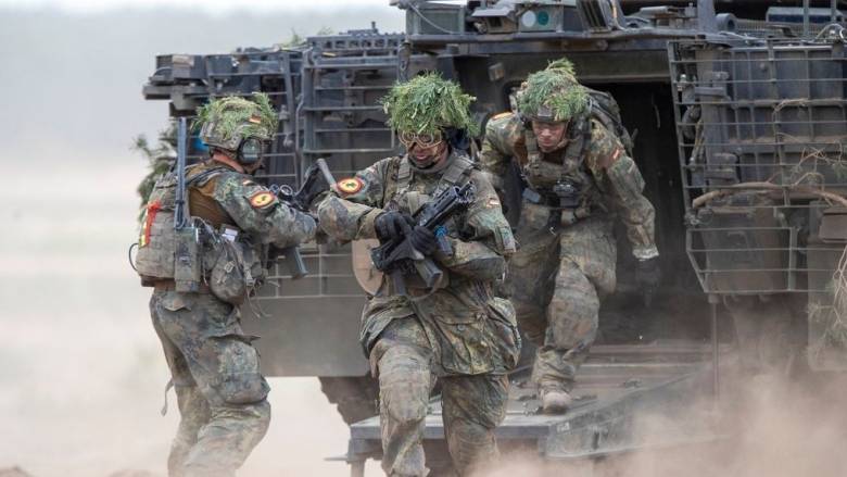 Πόσο θα «πληρώσουν» οι Ευρωπαίοι ενδεχόμενη αποχώρηση των ΗΠΑ από το ΝΑΤΟ- Πώς θα καλύψουν το κόστος