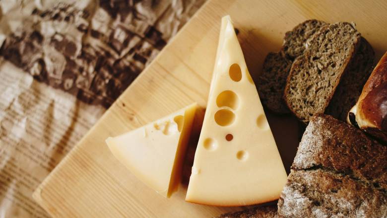 Ανακαλείται από τον ΕΦΕΤ τυρί τσένταρ λόγω λιστέριας