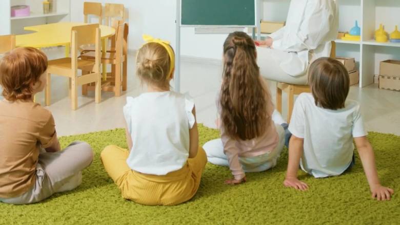 ΔΥΠΑ: Ξεκινούν οι αιτήσεις για 28 βρεφονηπιακούς σταθμούς - Ποιοι οι δικαιούχοι