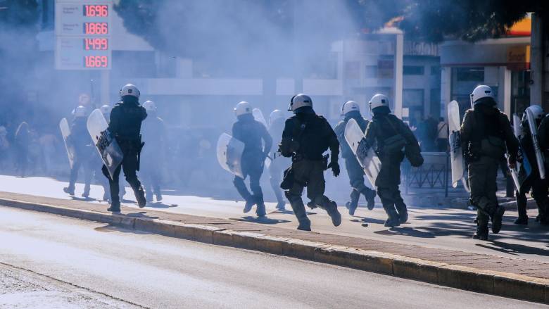 Συνολικά 14 προσαγωγές για τα επεισόδια έξω από τα γραφεία της Hellenic Train