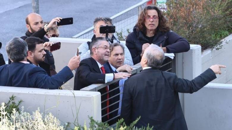 Αντιδράσεις μετά την εισβολή του βουλευτή της Νίκης στην Εθνική Πινακοθήκη - Τι προβλέπει ο νόμος