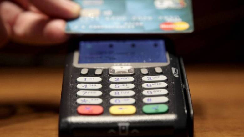 Μέσω προπληρωμένων καρτών από 15/3 η καταβολή παροχών της ΔΥΠΑ  - Μπόνους συμμετοχή σε «λοταρία»