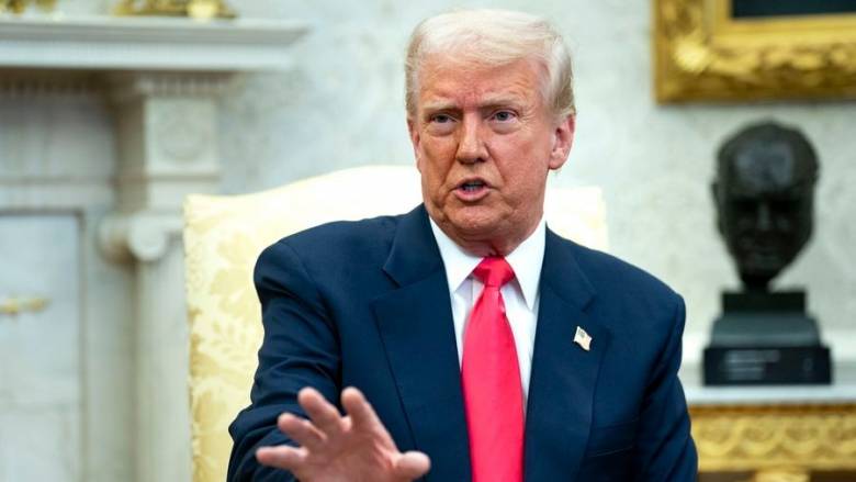 Η πολιτική του σκωτσέζικου ντους – Η μάχη των δασμών θα κριθεί στην… παράταση