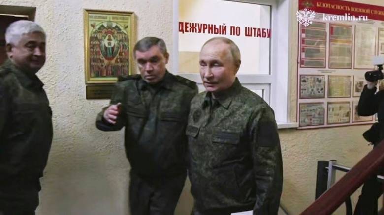 Στο Κουρσκ ο Πούτιν για πρώτη φορά από την εισβολή ουκρανικών δυνάμεων