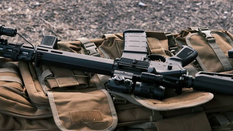 Η Βρετανία αυξάνει κατά δύο δισεκατομμύρια λίρες τις πιστώσεις για εξαγωγές όπλων