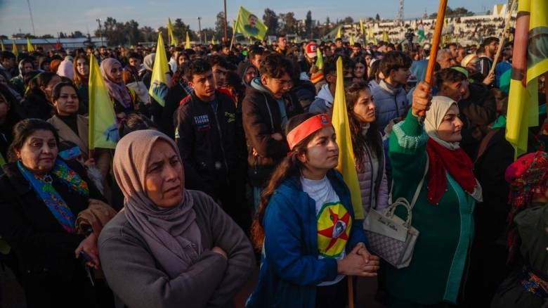 Οι Κούρδοι της Συρίας απορρίπτουν το νέο συνταγματικό πλαίσιο που παρουσιάστηκε χθες