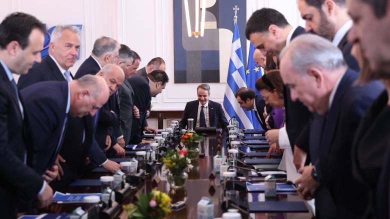 Σήμα επανεκκίνησης με νέο υπουργικό συμβούλιο και σαφείς οδηγίες από τον Πρωθυπουργό