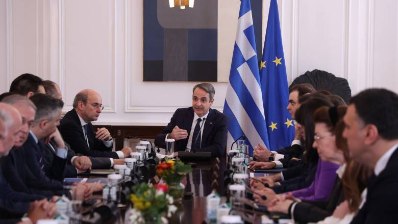 Μητσοτάκης στο Υπουργικό: Πιο γρήγορα, πιο τολμηρά - Διπλό το μήνυμα του ανασχηματισμού