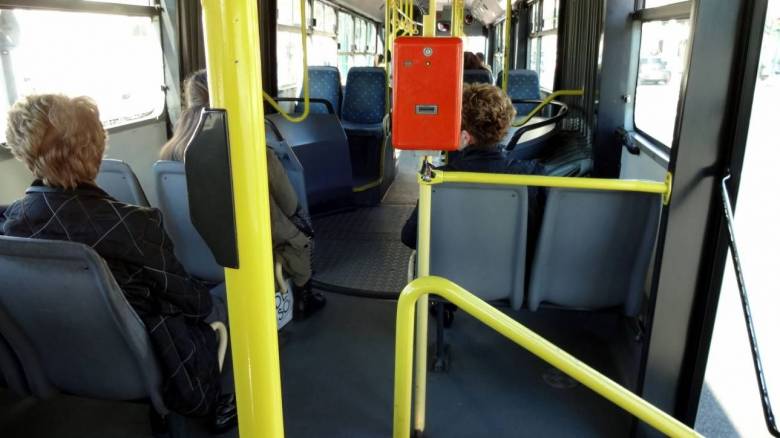 Η ανακοίνωση της Ο.ΣΥ. για το περιστατικό ανάφλεξης λεωφορείου στην Πεντέλη