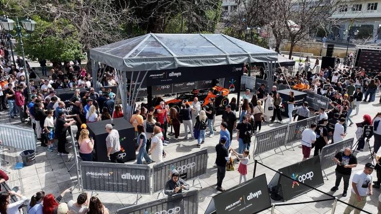 Ζήσαμε την απόλυτη εμπειρία Formula 1 στην Αθήνα – Κοσμοσυρροή σε OPAP Arena και Σύνταγμα