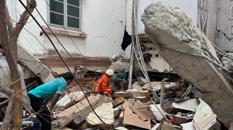 Σεισμός Μιανμάρ:  Δυσχεραίνουν την παροχή βοήθειας οι περιορισμοί της χούντας