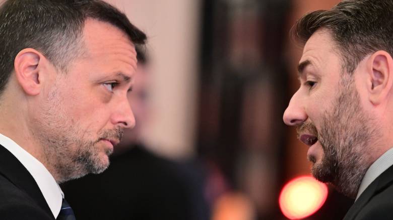 Νέα «καρφιά» Δούκα - Συνεχίζεται η γκρίνια στο ΠΑΣΟΚ