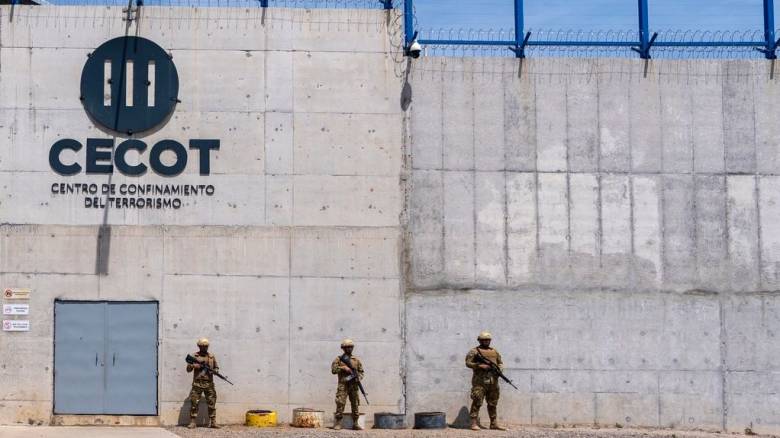 ΗΠΑ: Η Ουάσινγκτον απέλασε 17 «εγκληματίες» προς το Ελ Σαλβαδόρ