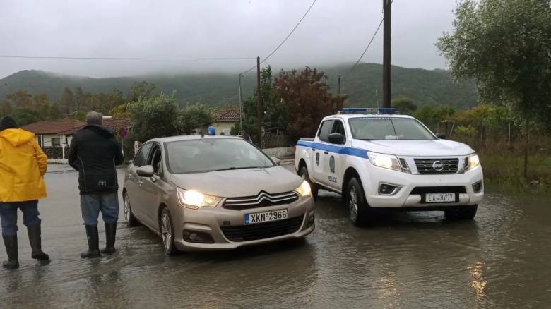 Διακοπή κυκλοφορίας λόγω έντονης βροχής στην Χαλκιδική - Τα σημεία όπου υπάρχουν προβλήματα