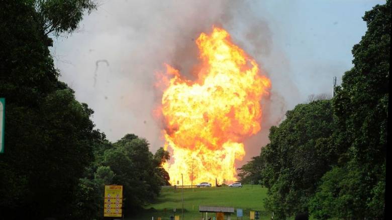 Μαλαισία: Μεγάλη φωτιά από έκρηξη αγωγού φυσικού αερίου - Πάνω από 140 τραυματίες