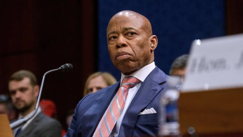 ΗΠΑ: Στο αρχείο οριστικά η δίωξη σε βάρος του δημάρχου της Νέας Υόρκης για διαφθορά