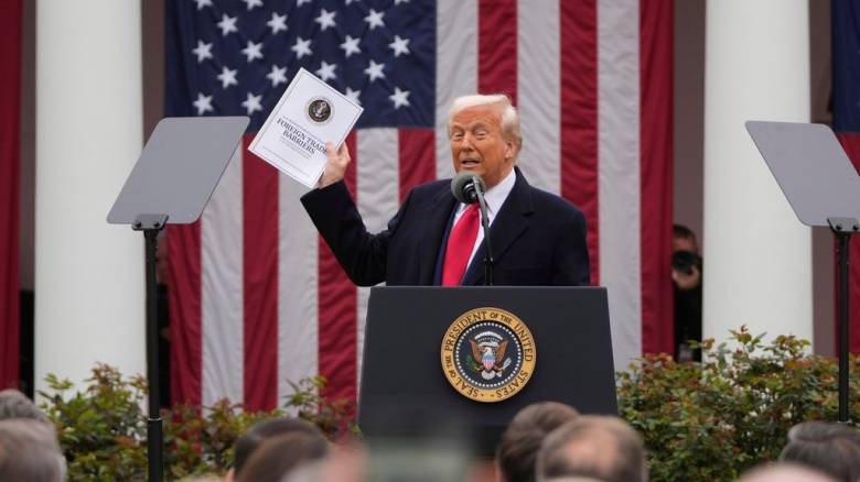 Γαλλία για δασμούς ΗΠΑ: Η ΕΕ είναι έτοιμη για εμπορικό πόλεμο - Θα απαντήσει σε δύο φάσεις