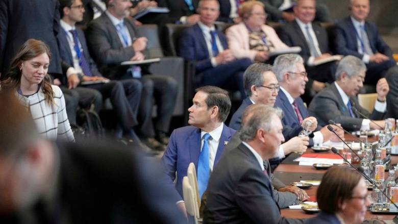 Οι δασμοί Τραμπ επισκίασαν τη σύνοδο του ΝΑΤΟ - Αποδέκτης δυσφορίας ο Μάρκο Ρούμπιο