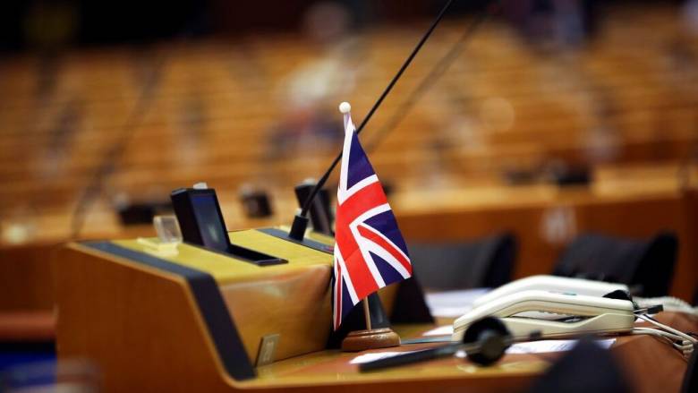 Βρετανός βουλευτής συνελήφθη ως ύποπτος για βιασμό και σεξουαλικά αδικήματα σε βάρος παιδιών