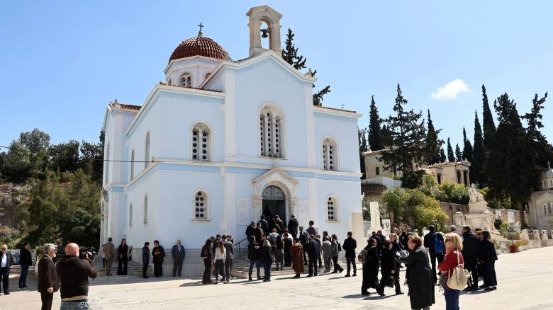 Αλέξης Κούγιας: Σε κλίμα οδύνης το 40ημερο μνημόσυνο παρουσία της οικογένειας