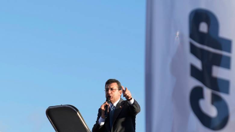 Εκρέμ Ιμάμογλου στο συνέδριο του CHP: «Θα νικήσουμε την αδικία και την τυραννία»