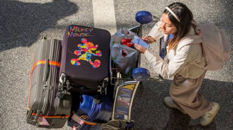 Κλιμακώνεται ο εμπορικός πόλεμος ΗΠΑ- Κίνας: «Προσοχή στα ταξίδια στην Αμερική» συνιστά το Πεκίνο
